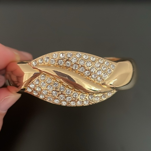 18K Gold Plated / Crystals Bangle- Women - Picture 5 of 7